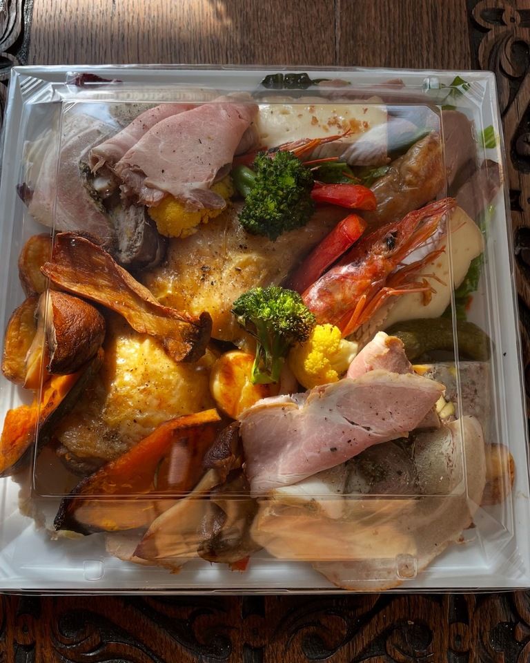 Hors d'oeuvres for 2 people, 25cm x 25cm