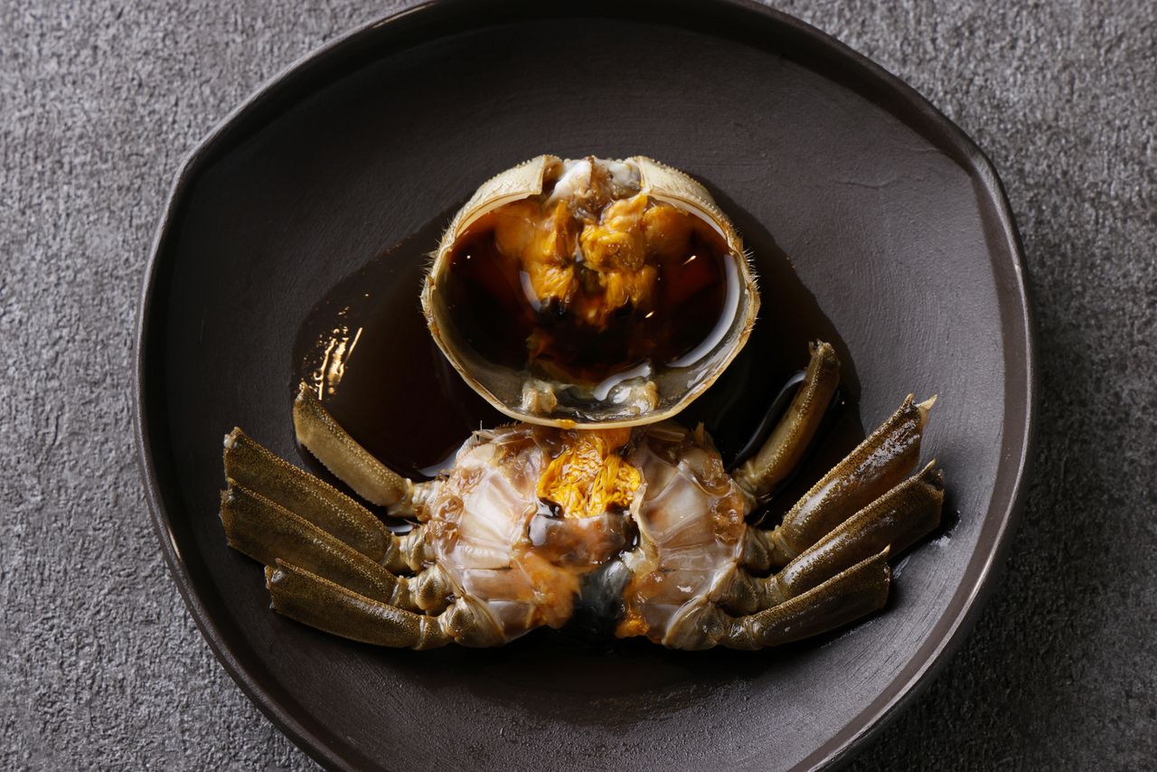 [Shanghai crab marinated in Shaoxing wine] course