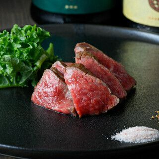 [N1 Course] A casual course including a seasonal all-you-can-eat platter topped with naminami's specialty hand-rolled sushi and grilled Wagyu beef