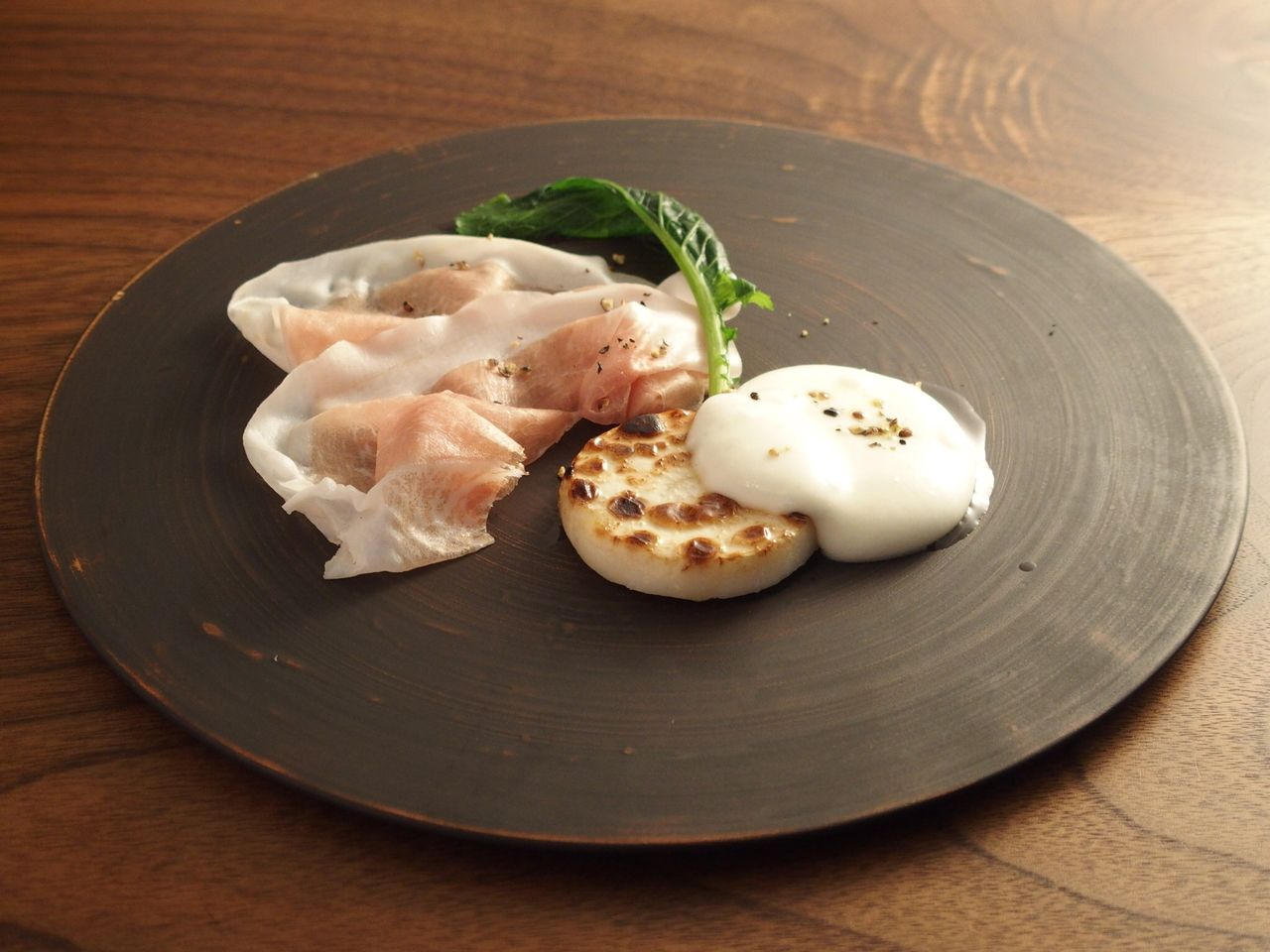 Lunch course ¥24200(tax and service charge included) 