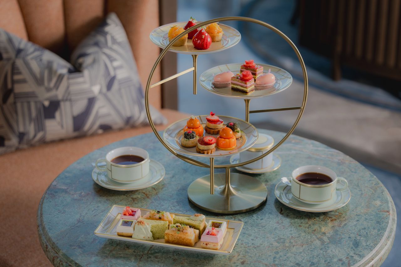 Afternoon Tea - Elegance In Strawberry Bloom