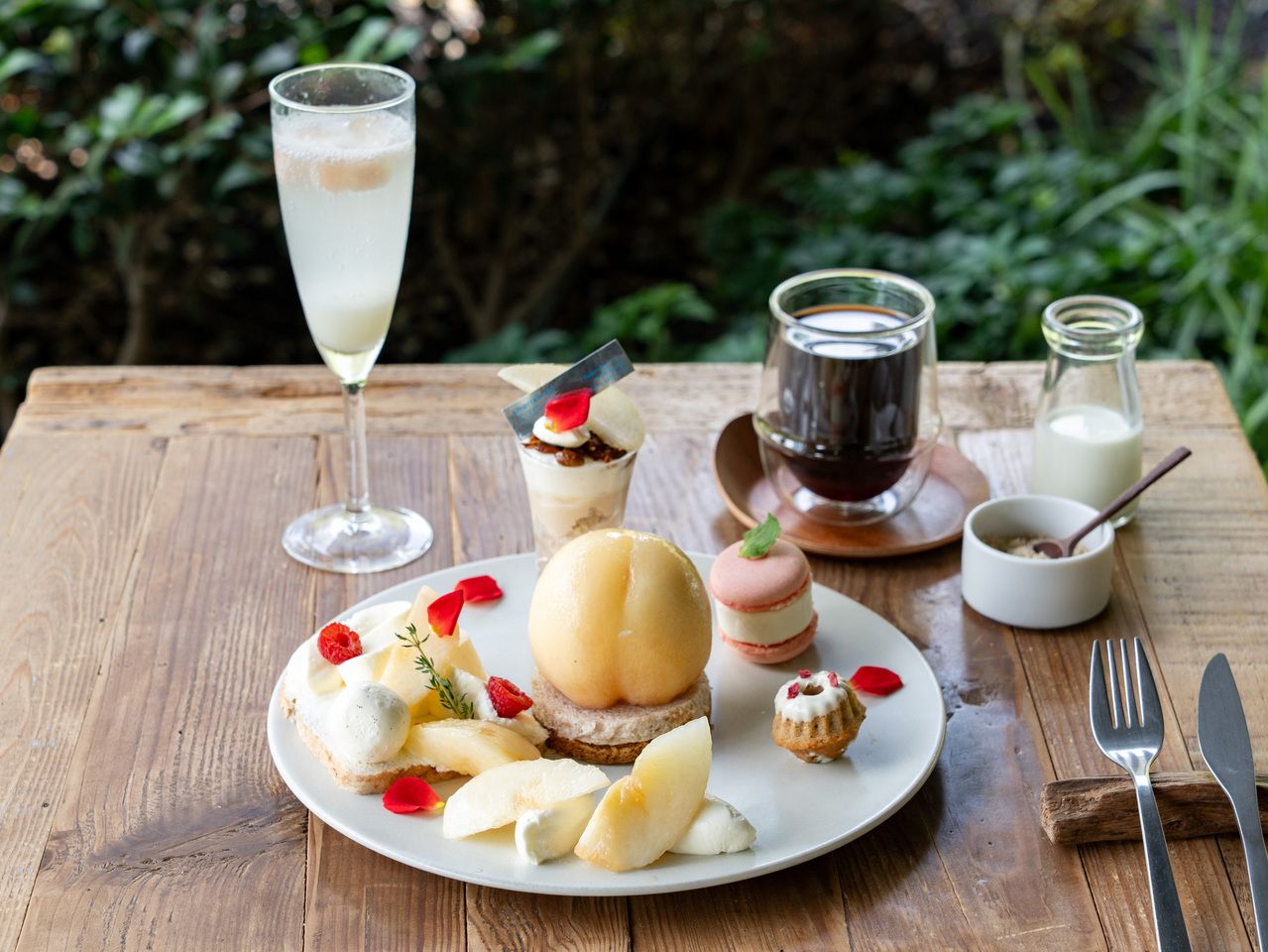 [Limited time] Peach afternoon tea set