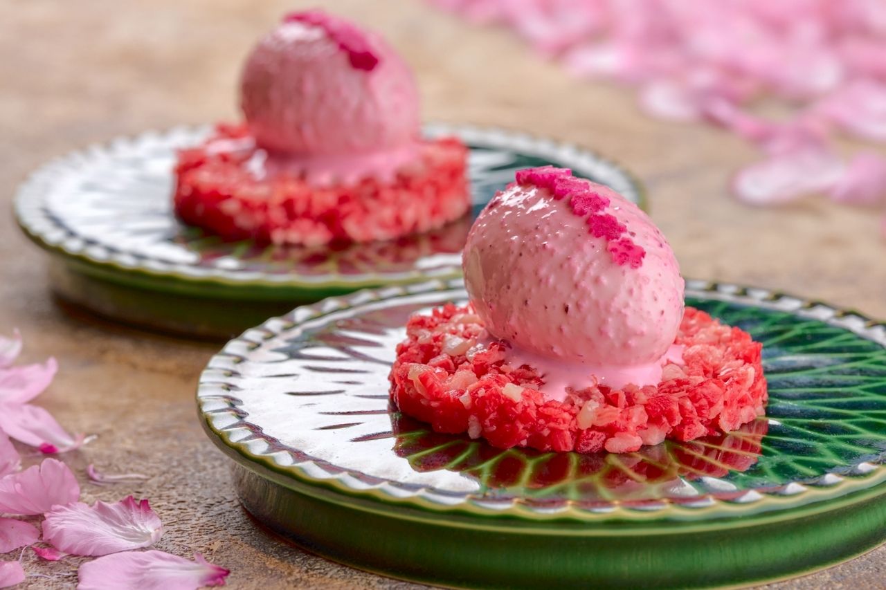 Private room guaranteed. New [Shinjuku Ushimitsu Opening Commemorative Course] This is a course commemorating the opening of Shinjuku Ushimitsu. It includes Wagyu beef, crab and salmon roe yukke dog, spring oyster mayonnaise yukke, and a brioche sandwich made with carefully selected fillet.