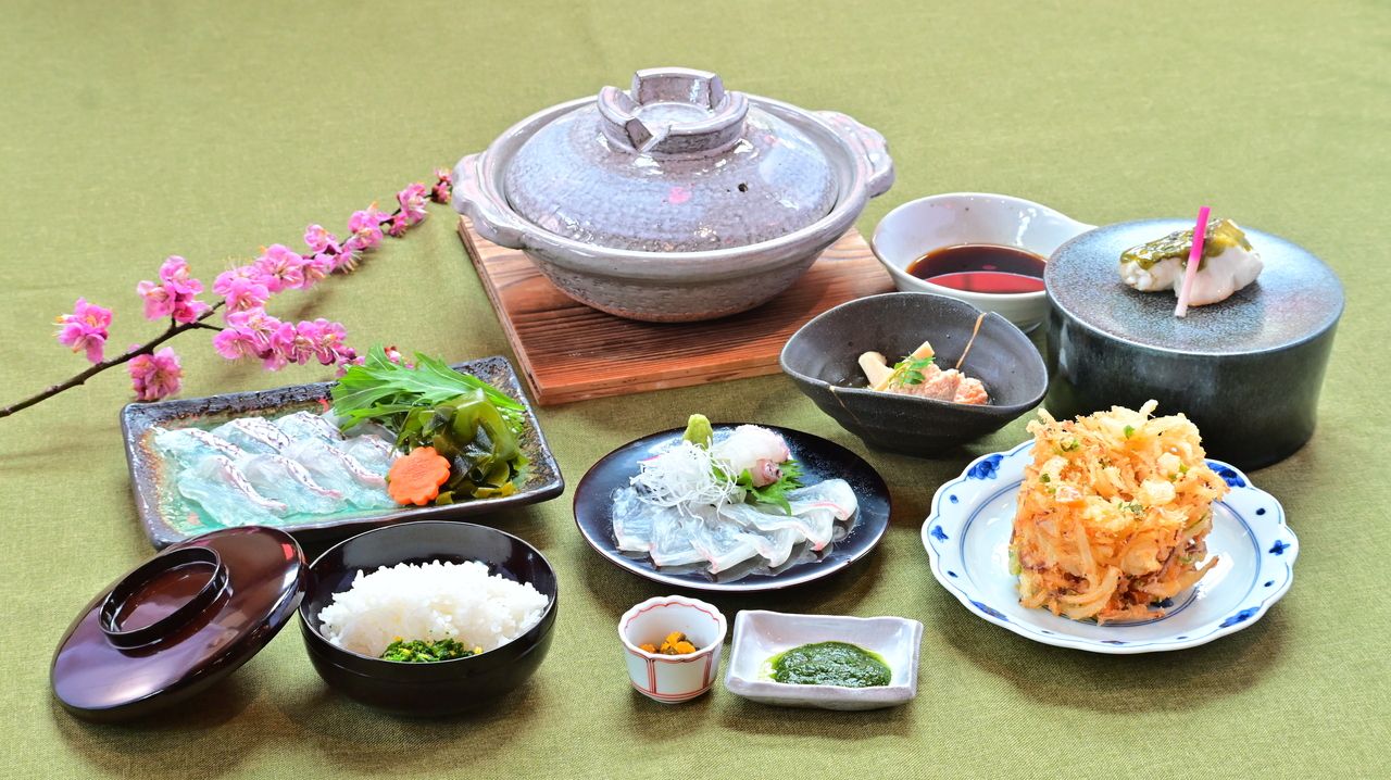 [Lunch] Spring Limited Edition: Cherry Blossom Sea Bream Feast Set Meal