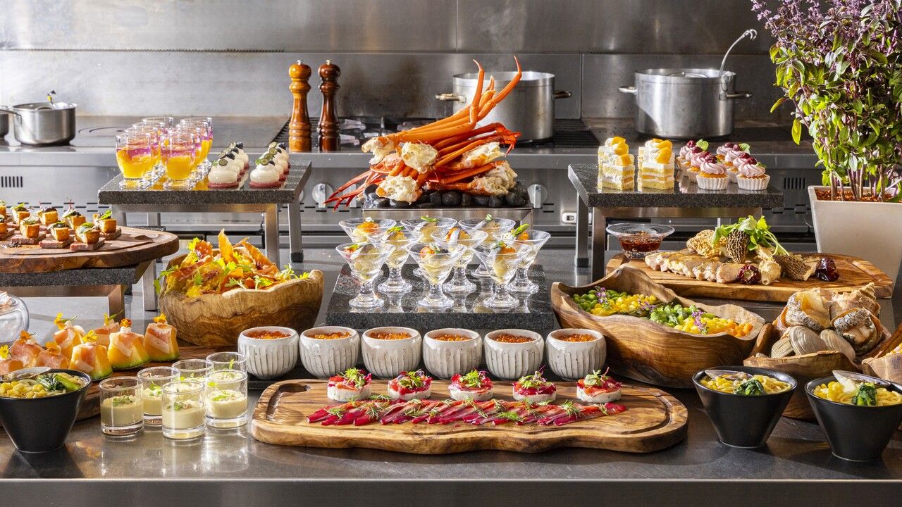 Chefs Treat Lunch Buffet Hokkaido