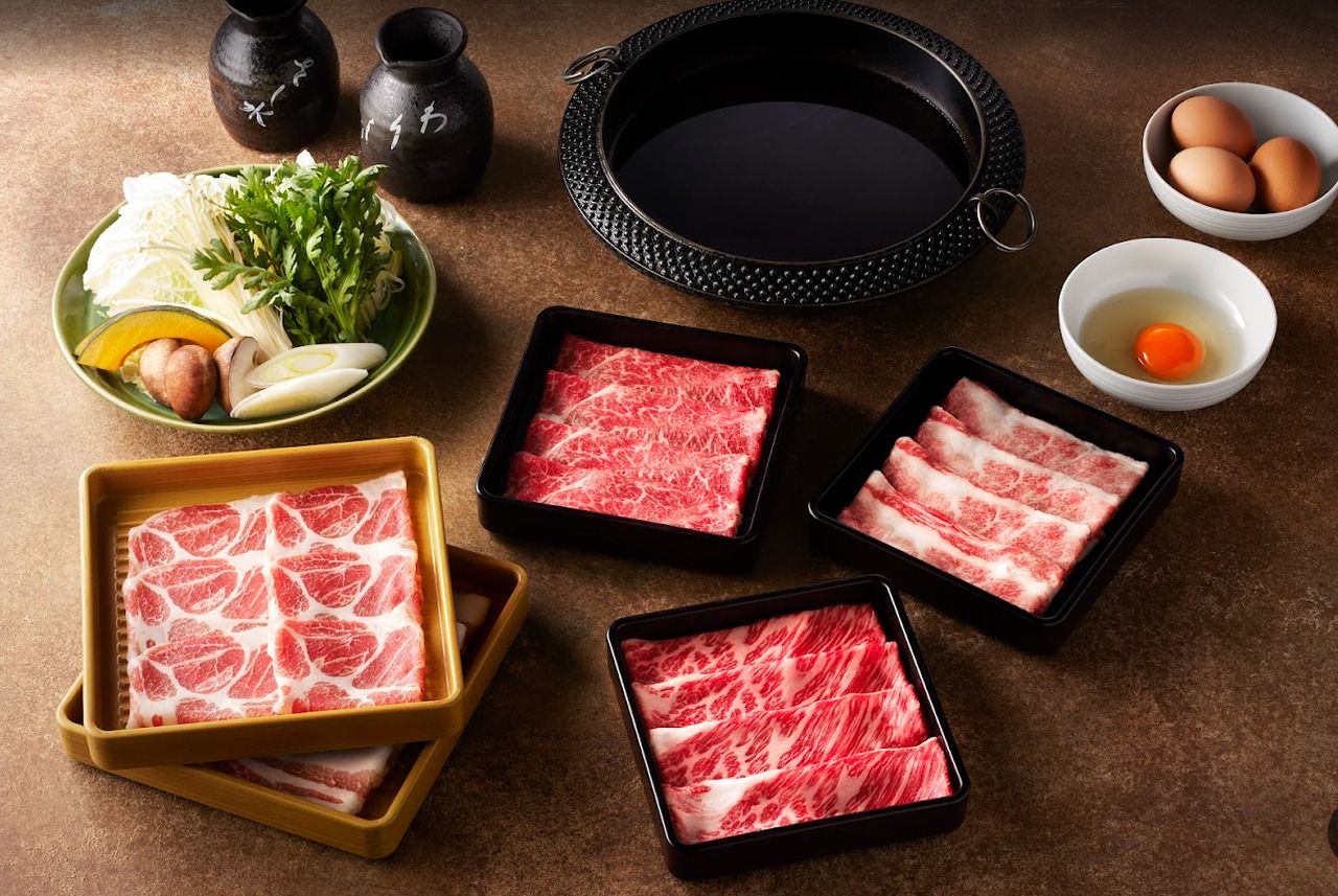 [Descuento por reserva anticipada en el menú de carne de res nacional] 10% de descuento en el precio del menú si comienza su comida antes de las 18:30.