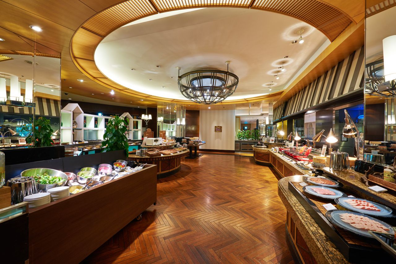 [Reservations only from 8:30] New and powerful breakfast buffet! Adults