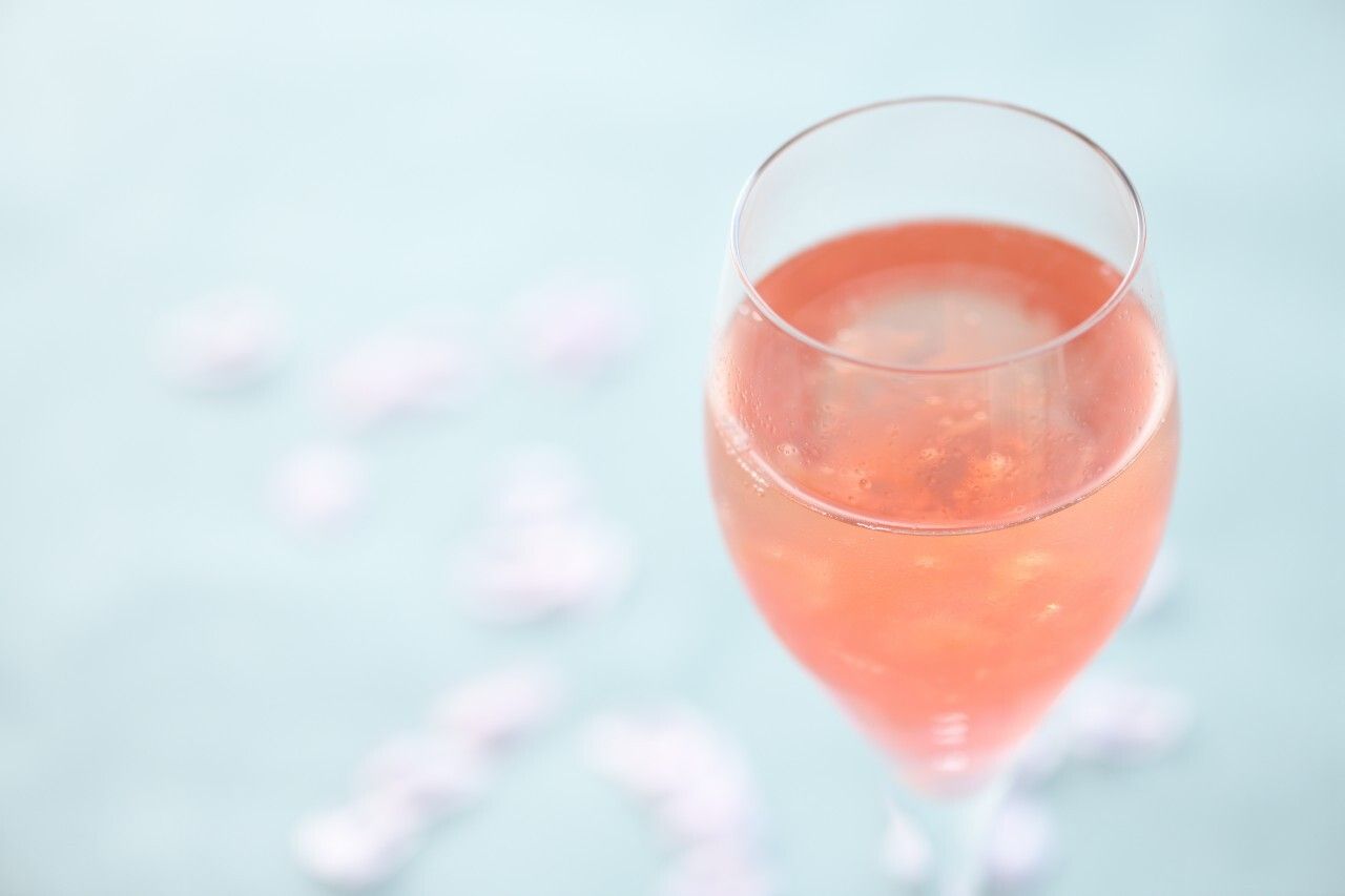 【4月限定10％オフ！】春花の苺アフタヌーンティー＋カクテル（平日限定）