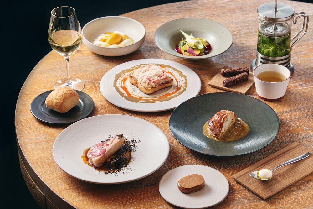 【Weekend and Holiday Lunch】12:30〜14:30 Short course 4,700 yen