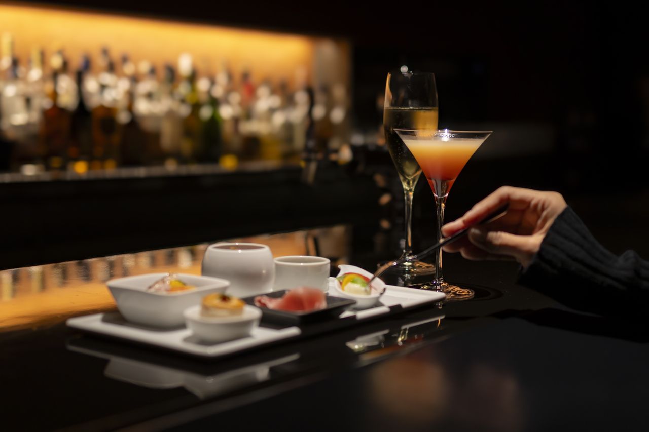 【アペリティーボ プラン】ドリンク2杯 + 前菜プレート