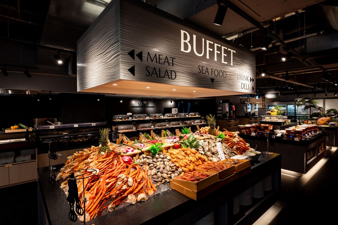 [Buffet] <120-minute limit> Yakiniku & Japanese, Western and Chinese buffet with over 150 dishes including red king crab + all-you-can-drink alcohol