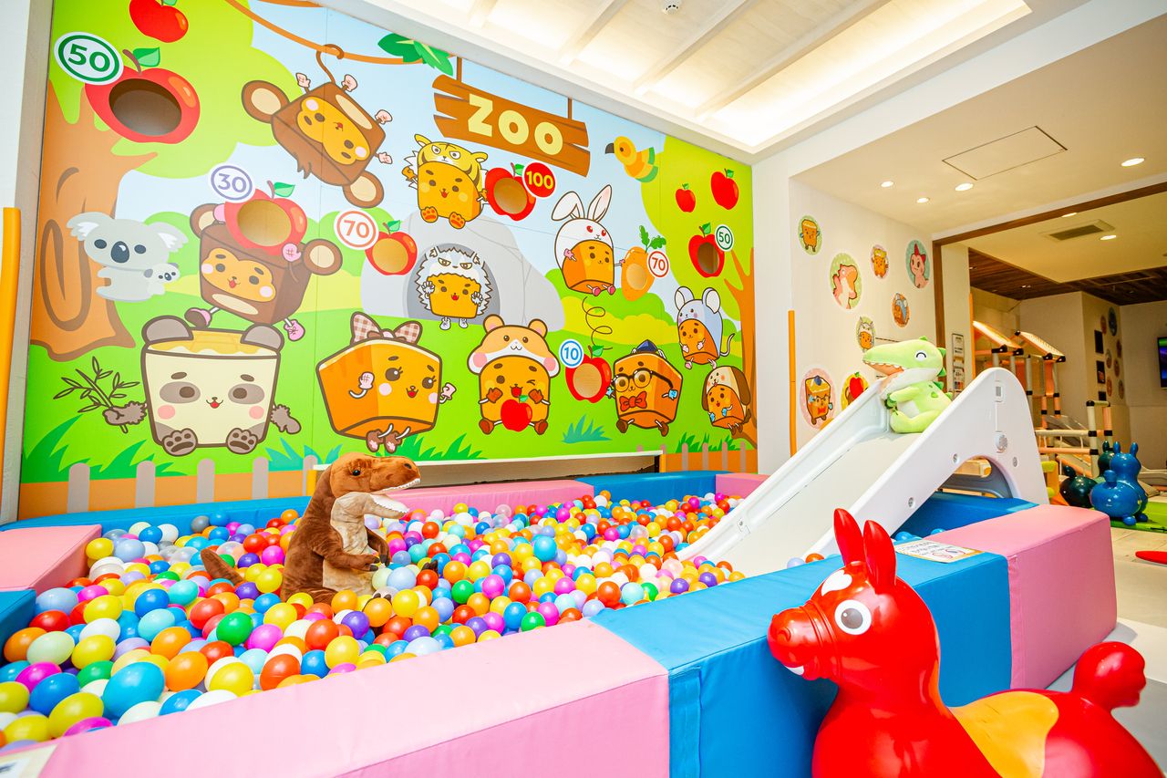 Kids' play area & private karaoke room / Casual set / Standard all-you-can-drink included (3 hours / Monday-Thursday)