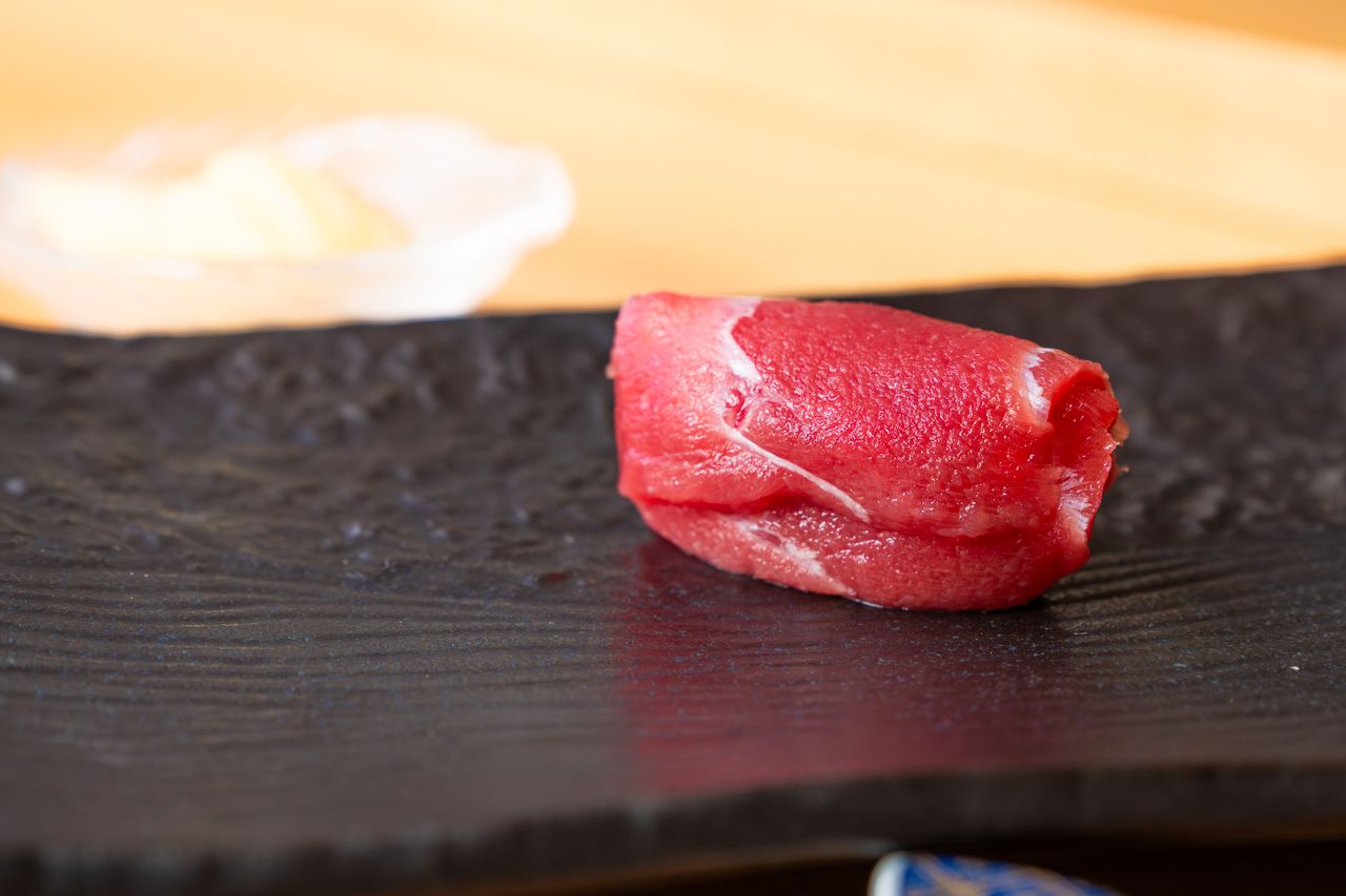 Exclusive after 20:30: [Sushi Aoami Short Course] A set menu centered around nigiri, prepared at the chef’s discretion.