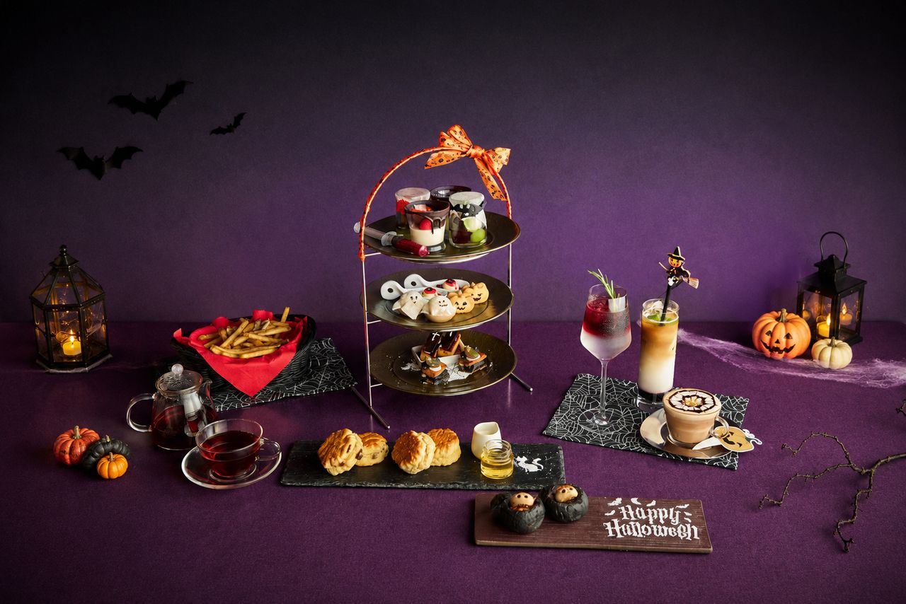 ハロウィンに染まる秋果実のアフタヌーンティー＋2Hカフェフリー付き＋メッセージ　～平日13時入店～