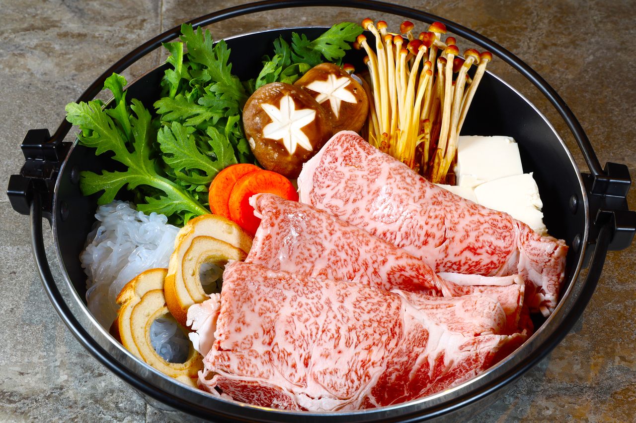 【Limited time until November】90-minute Kobe beef sukiyaki all-you-can-eat course: originally 12,000 yen → now 6,000 yen (tax included)
