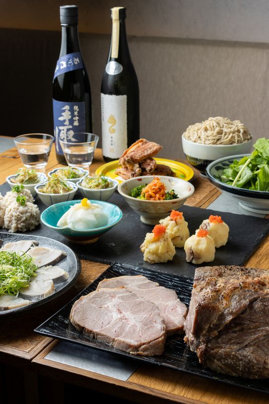 【11/15までの期間限定】120分飲み放題付き　大山鶏一枚焼きと十割蕎麦コース 「宴 -en-」