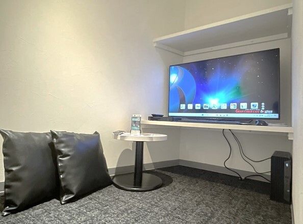 鍵付個室(シアター)