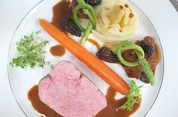 レストラン雅俗山荘