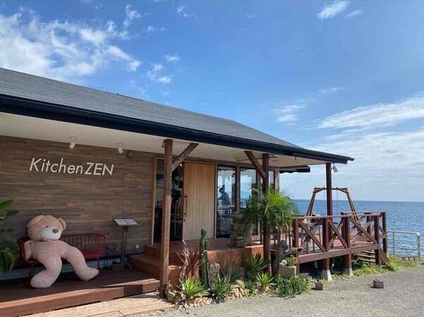 Dining & Shaved Ice Kitchen ZEN