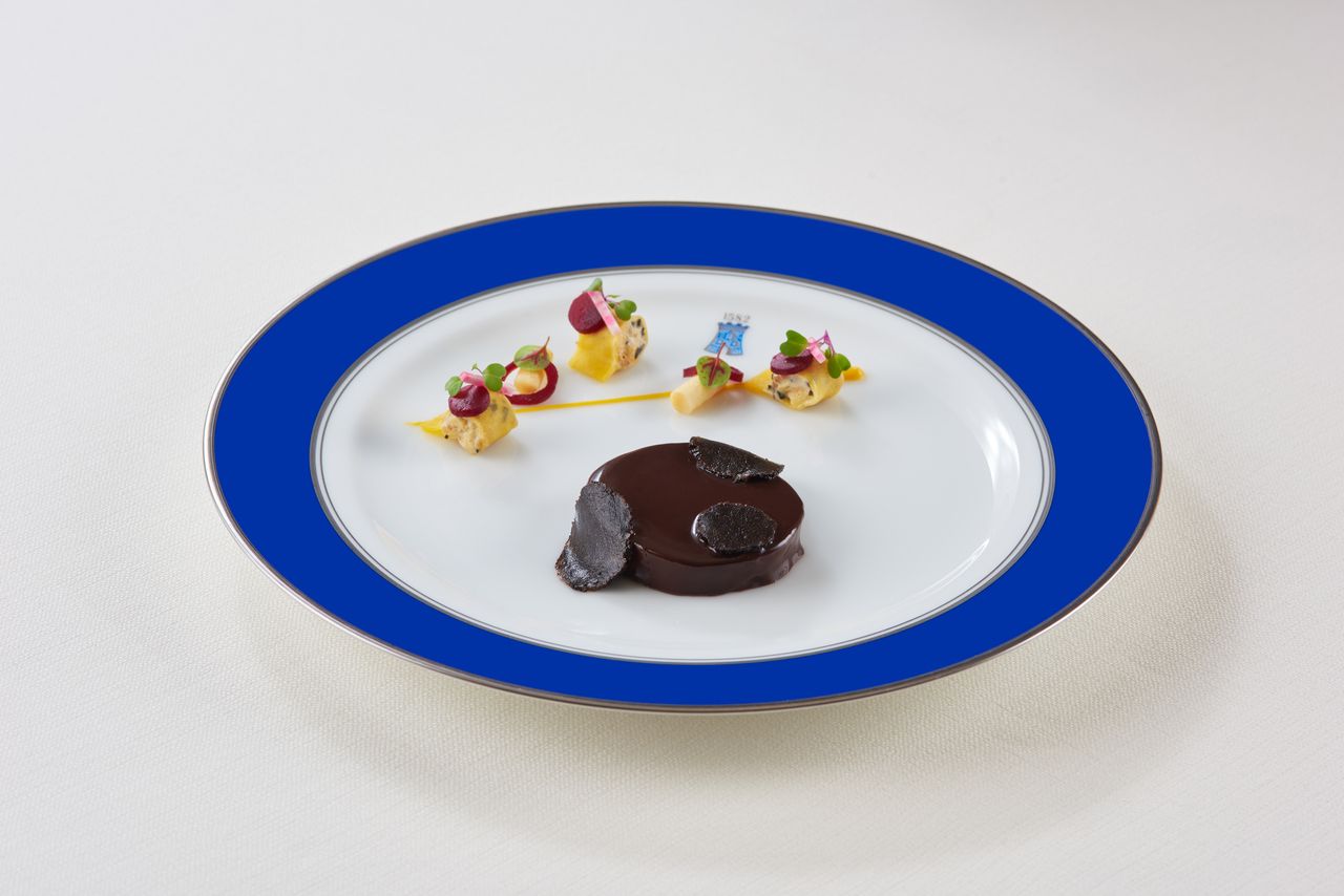 VIE PARISIENNE LA TRUFFE NOIRE