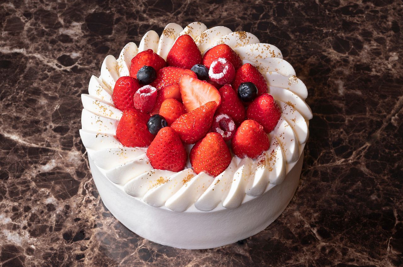 【プレミアムシリーズ】プレミアム生クリームケーキ21㎝　テイクアウト