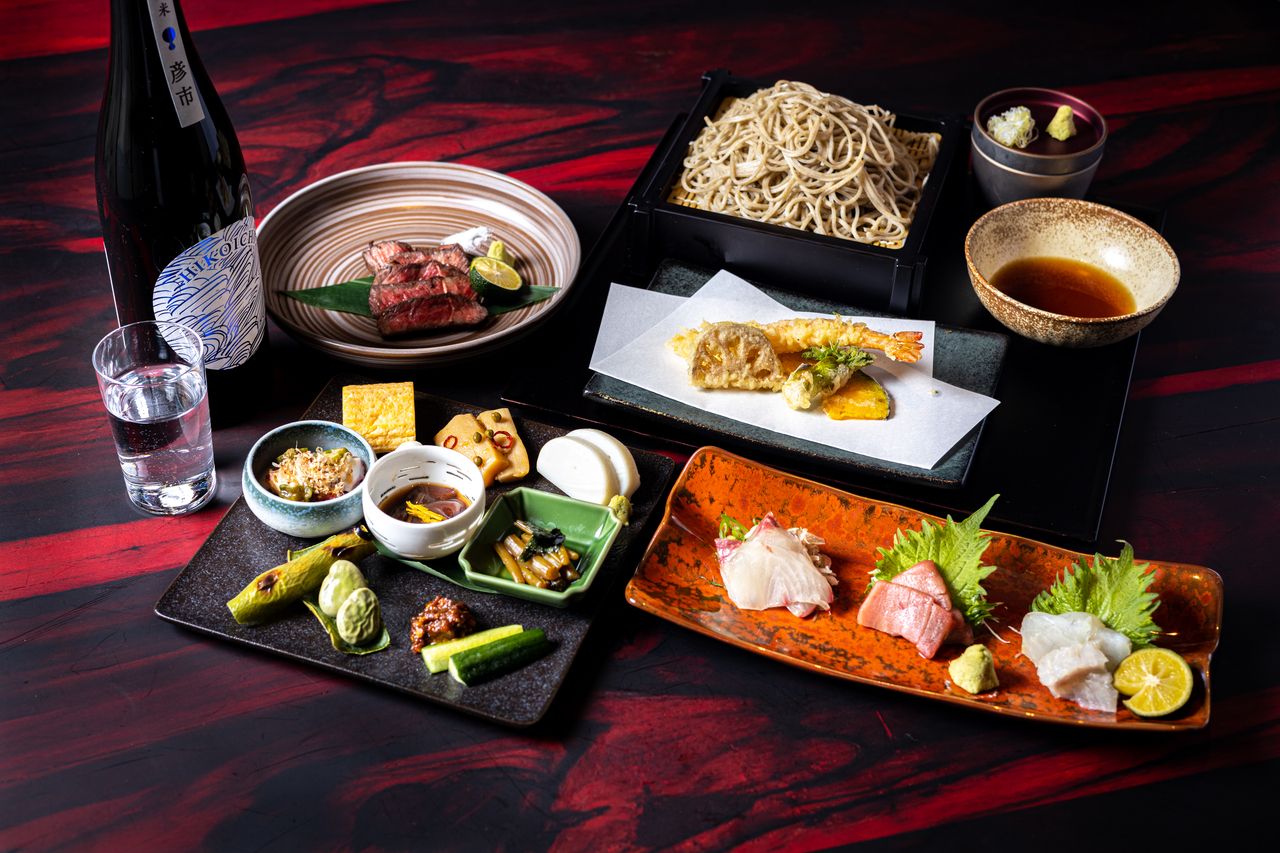 ○7700円蘇枋会席【お祝い・ご接待】蕎麦前八寸盛り、お造り、ズワイ蟹茶碗蒸し、天ぷら、焼き物、グランド・メニューからお好みで選べるお蕎麦など蘇枋会席お食事お任せコース