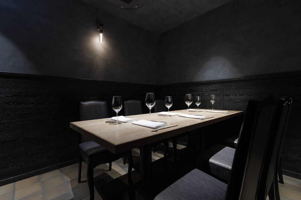 【個室確約】フカヒレの姿煮コース【private room】Shark Fin course