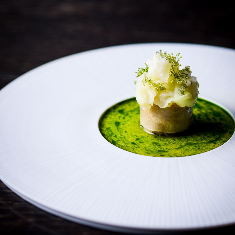 LUNCH Auto Seasonal course of about 10 dishes using seasonal ingredients