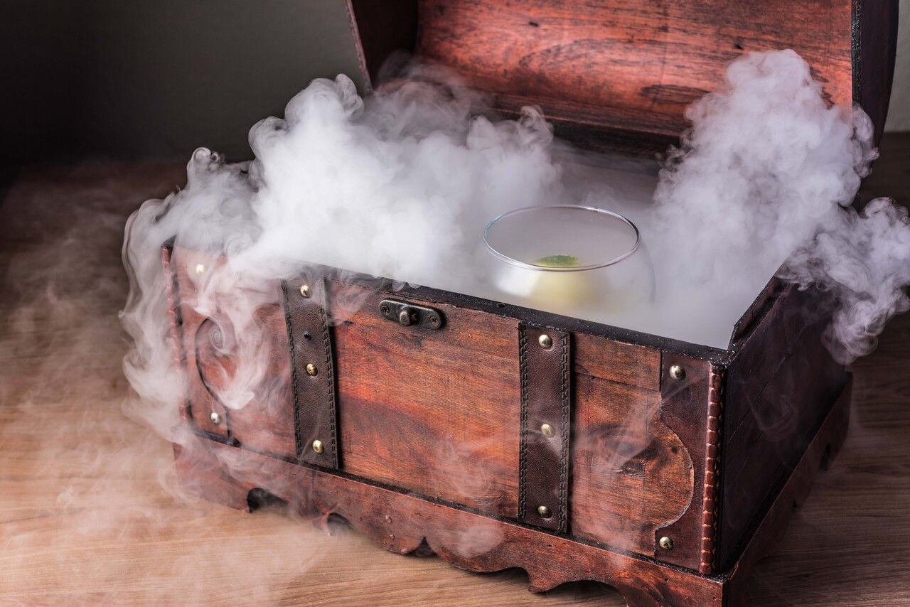 ④【No Raw Meat】【Lunch】Anniversary Staircase&Steak&Treasure Box 10000