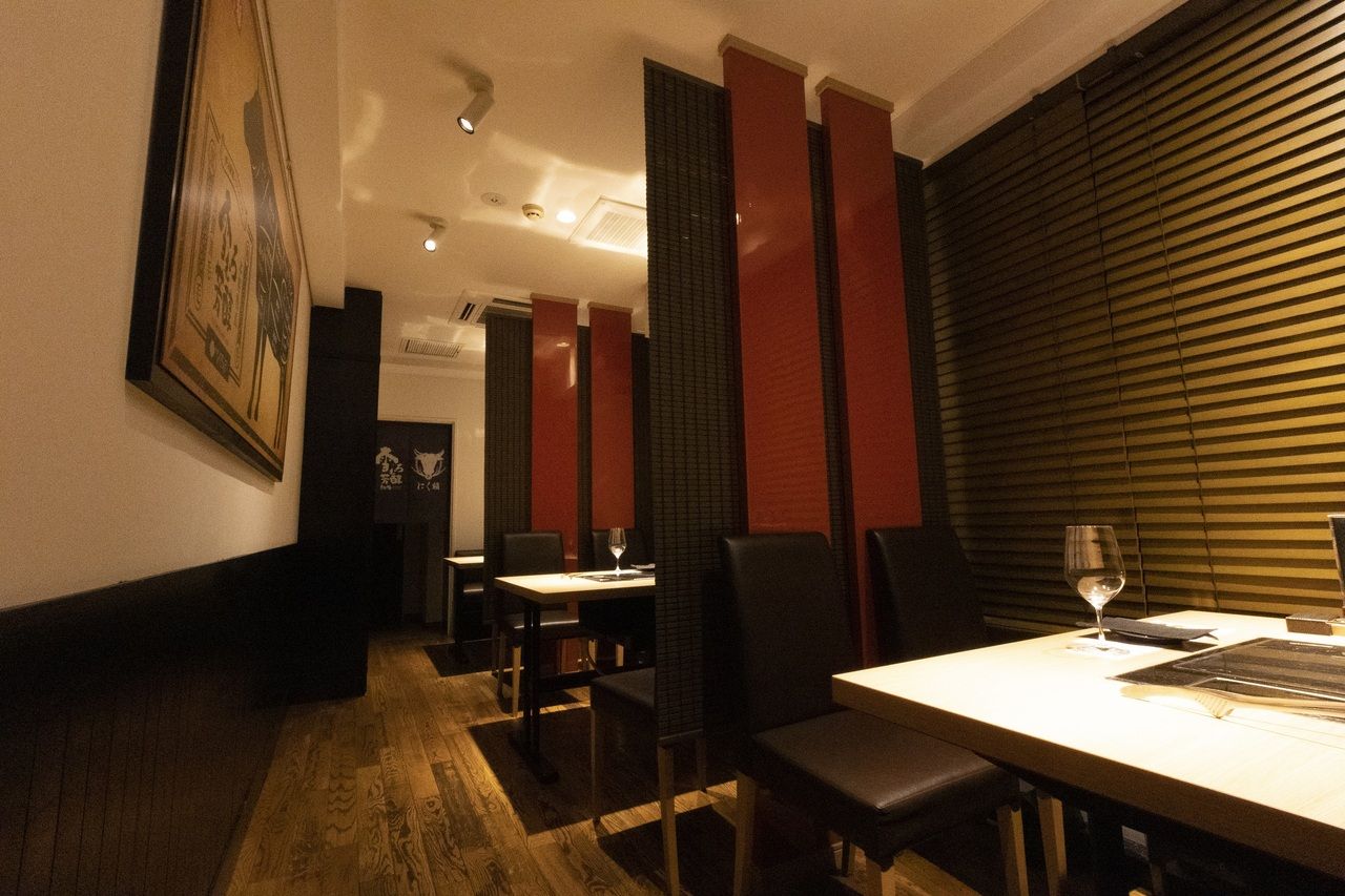 Reservation for seats only (2 hours system) Please decide the menu on the day (Course not available)