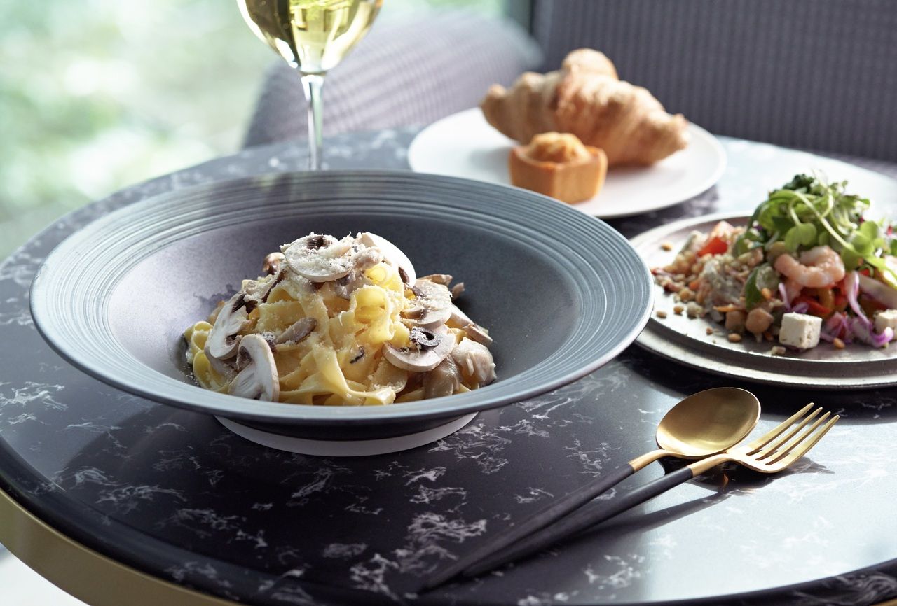 A fresh pasta lunch with 72 combinations of freshly baked bread and a side buffet of delicious deli salad.