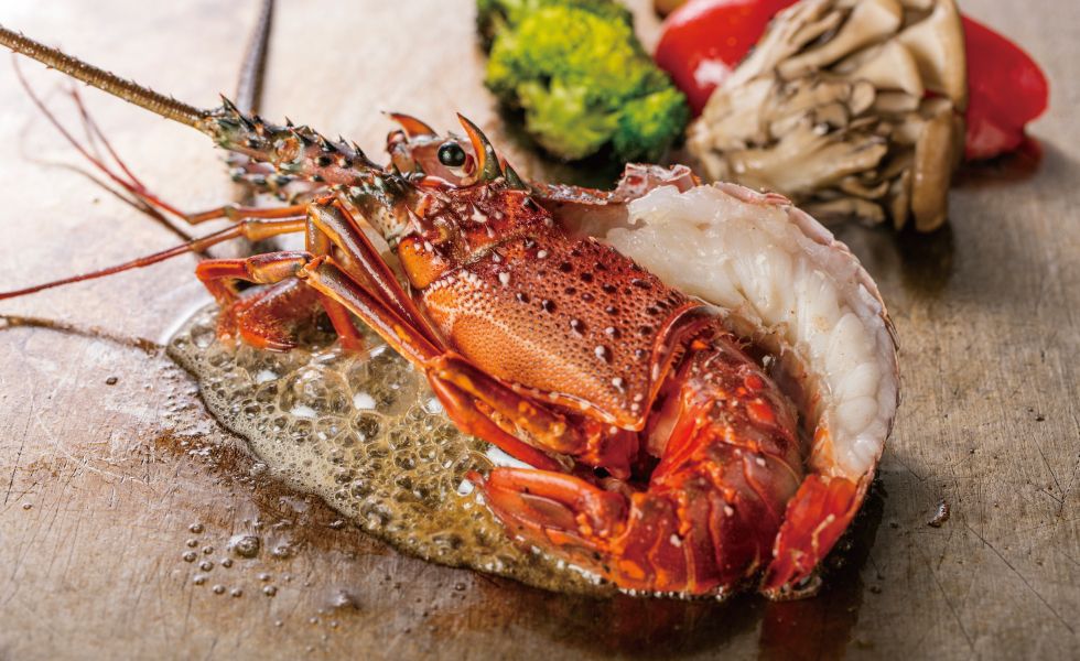 [Ise Lobster Course Lobster Course] Casual sea urchin, Ise lobster, and carefully selected domestic beef sirloin steak!