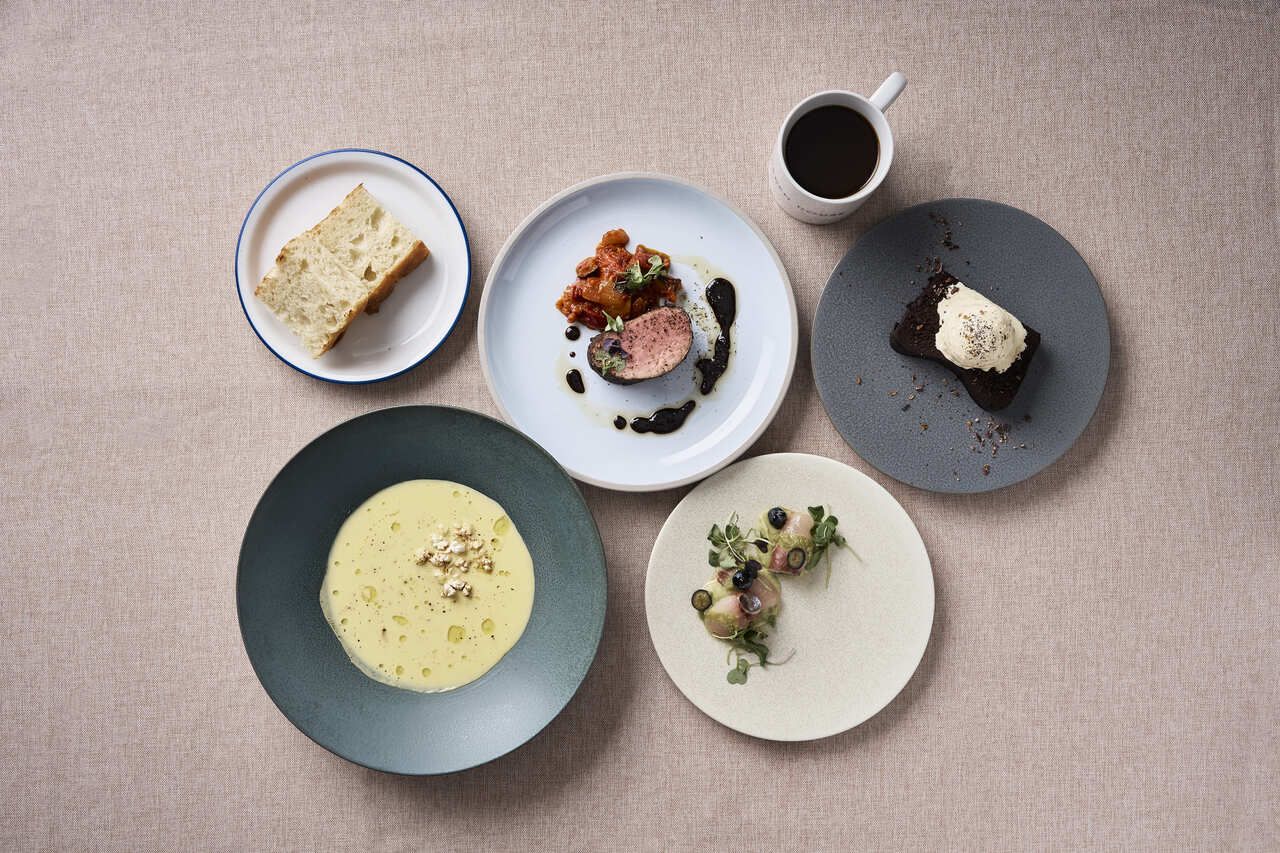 【런치 한정】건배 스파클링 첨부! 전채, 파스타, 메인, 파티시에 특제 디저트와 식후의 카페도 붙은 전 4품의 캐주얼 코스!