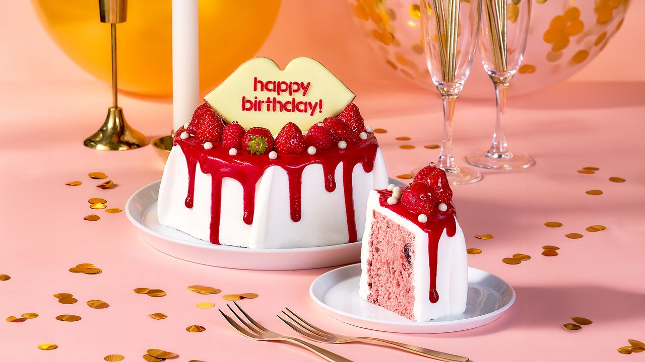 [Shibuya store] Anniversary Chiffon Cake ~Rich Strawberry~