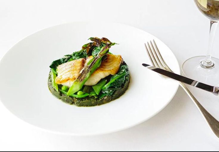 新【WEB限定】人気の全4品プリフィックスディナー（前菜2品・メイン・デザート）　通常9500円→9000円 