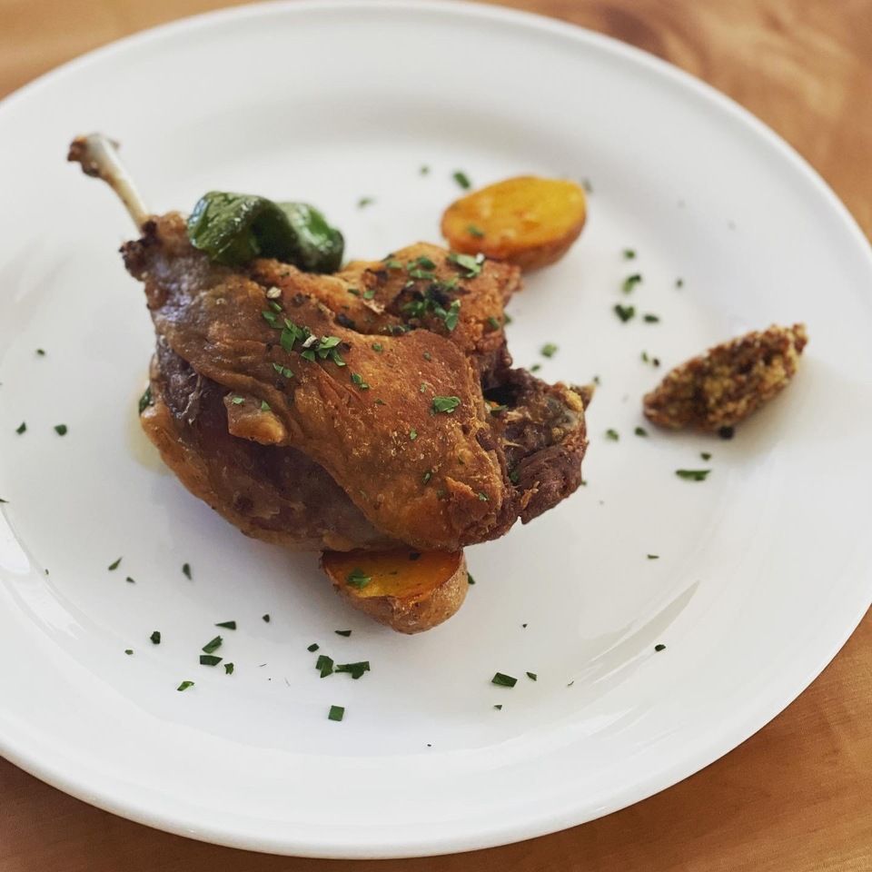 【LUNCH】〈Bコース〉　パスタと季節のメイン料理を楽しめる（ランチ）