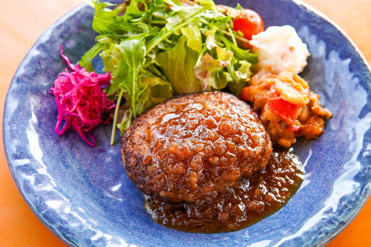 BOTANICAL DINNER SET