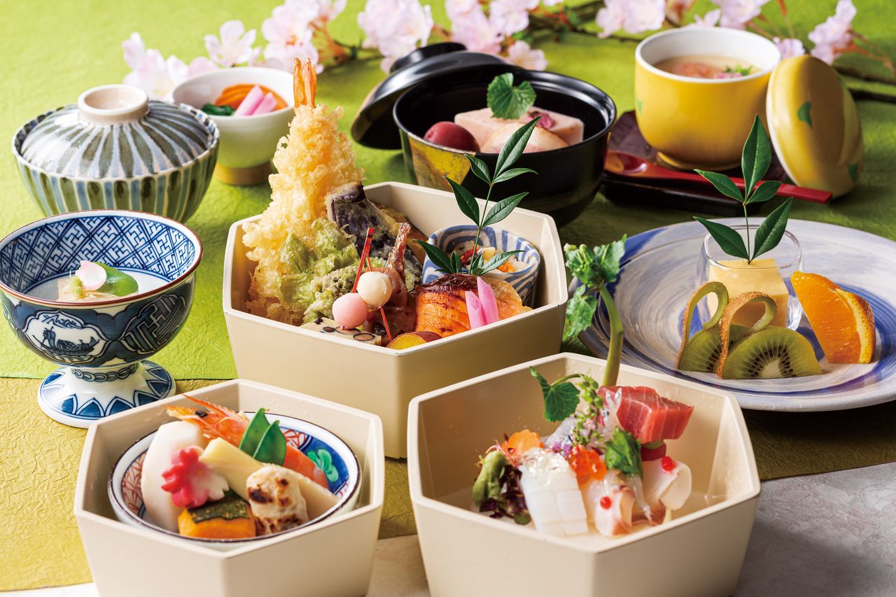 미야모토 요리장 추천! 2월 · 3월 / 삼갈중 ※ 테이블 체크 한정! 건배용 1 음료 포함