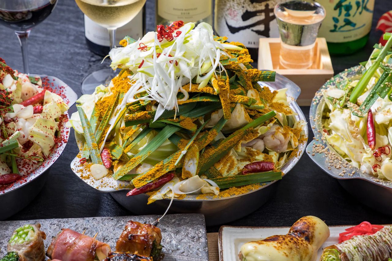 ●Hakata specialty motsunabe course (includes 2 hours of all-you-can-drink with Suntory Masters Dream)