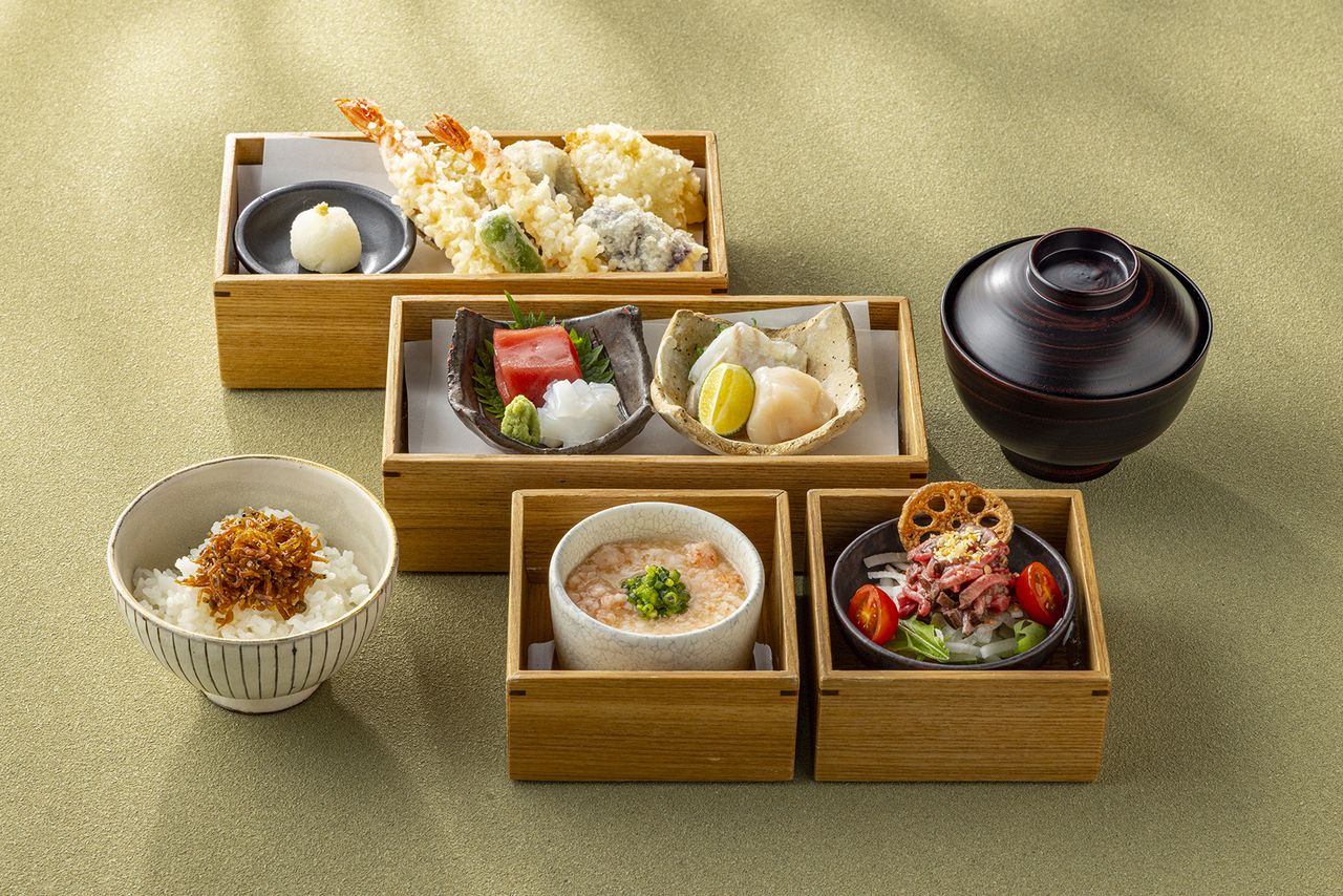 Casual lunch included sashimi and Tempura etc.. "Junisou Kobako"