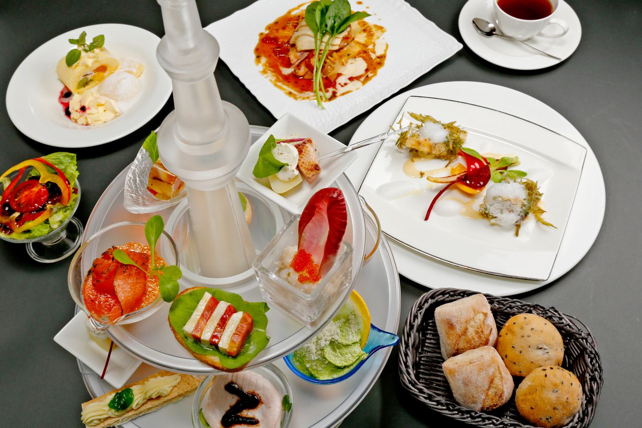 平日限定【TREE LUNCH】シェフおすすめ 旬の食材を使ったWメインのコース
