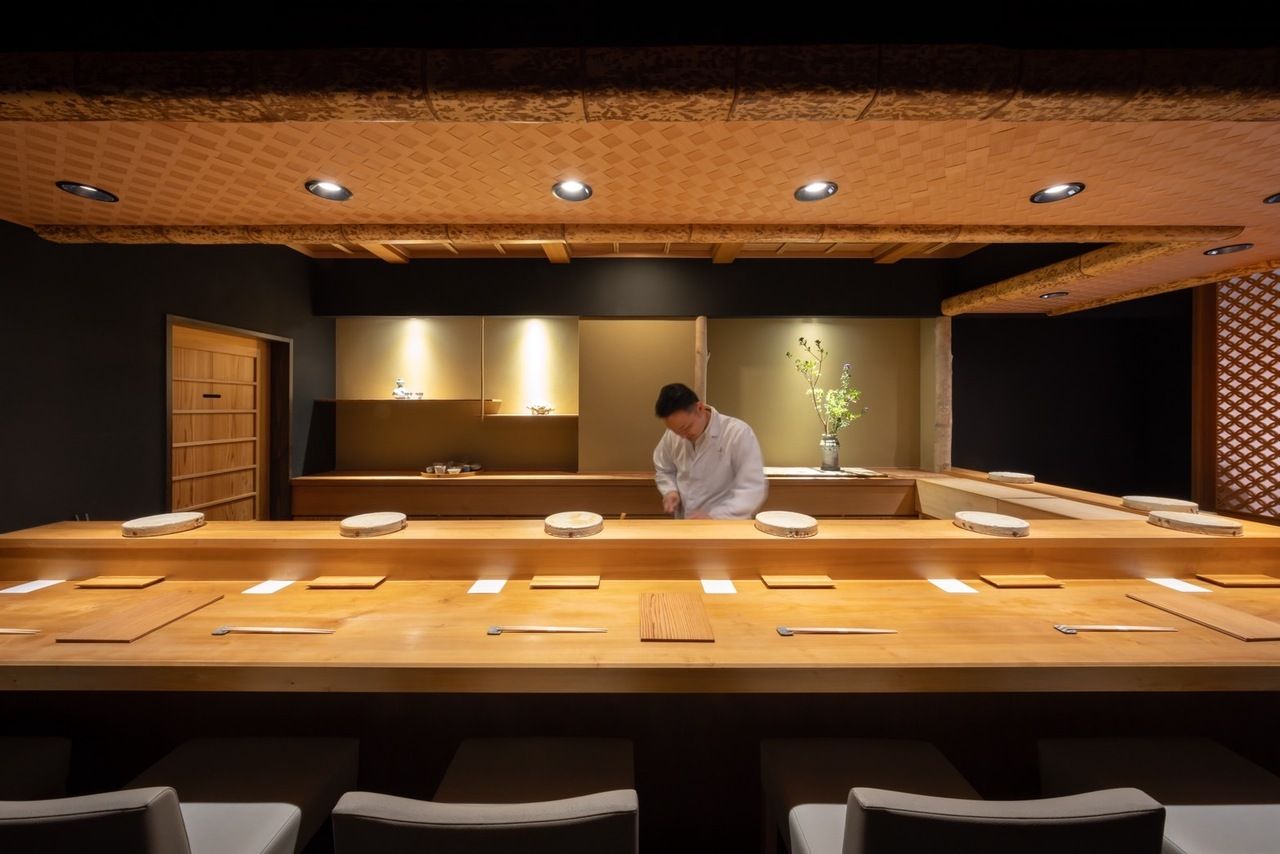 Omakase course (about 22 dishes)