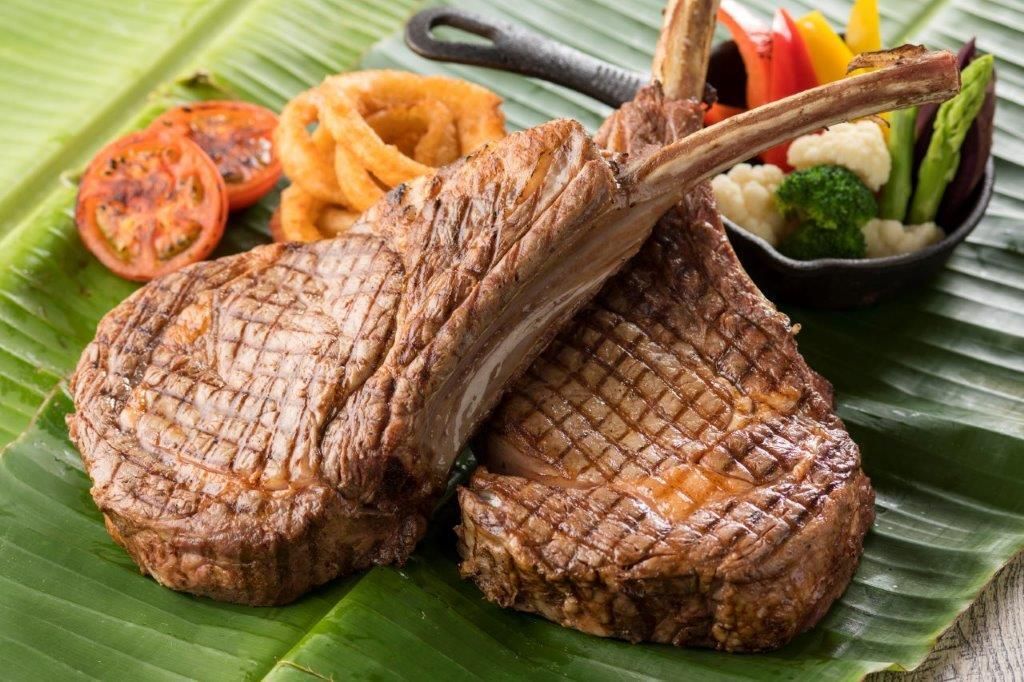 [Limited quantity] Tomahawk steak 1.2 kg & Caesar salad