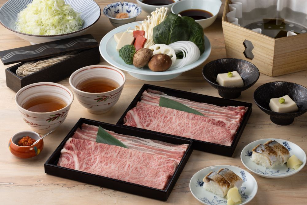 [Carefully selected pork and Wagyu beef sirloin] Dashi shabu kaiseki course "Shiran"