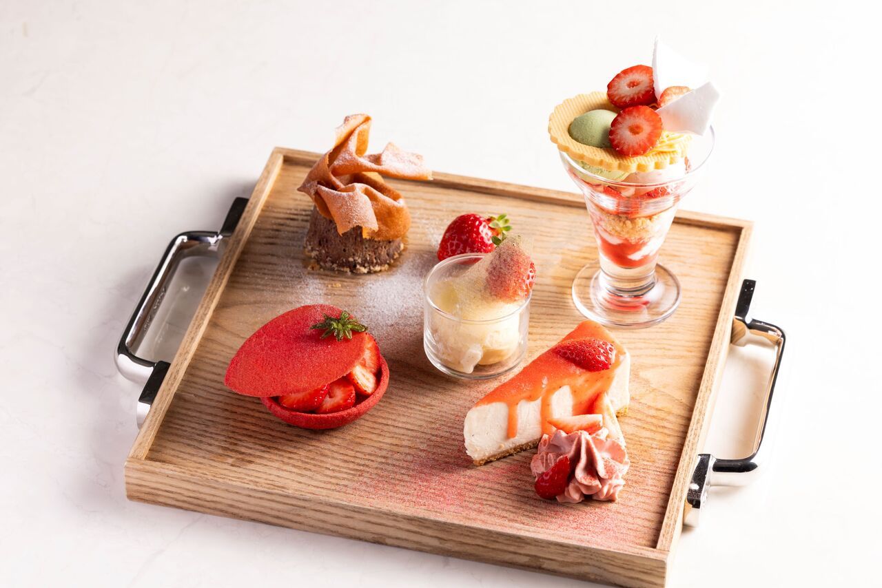 2025 ICHIGO】 Strawberry Dessert Centrum Lunch ＋1drink