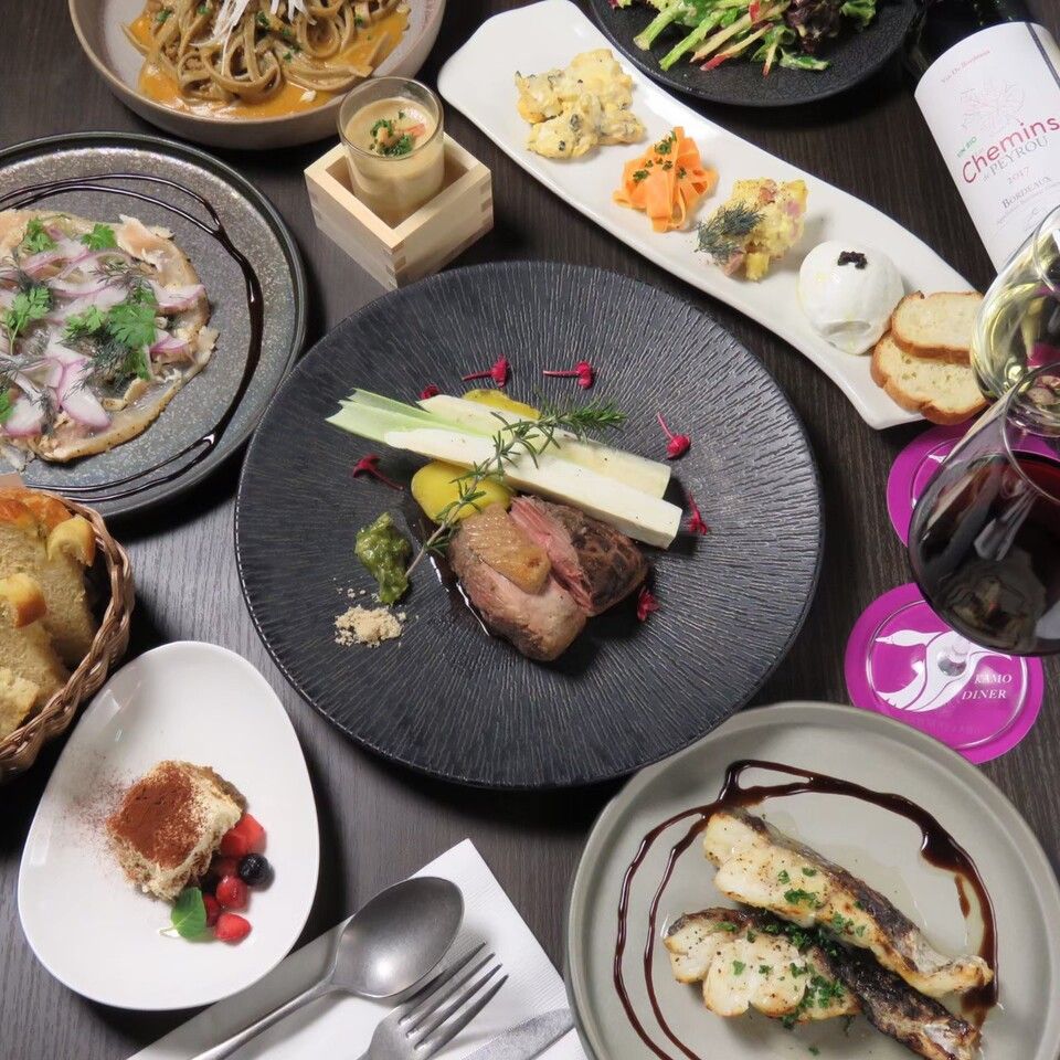 [Only available on weekends and holidays] Plan with charcoal-grilled duck and dessert [2 hours of all-you-can-drink wine included]