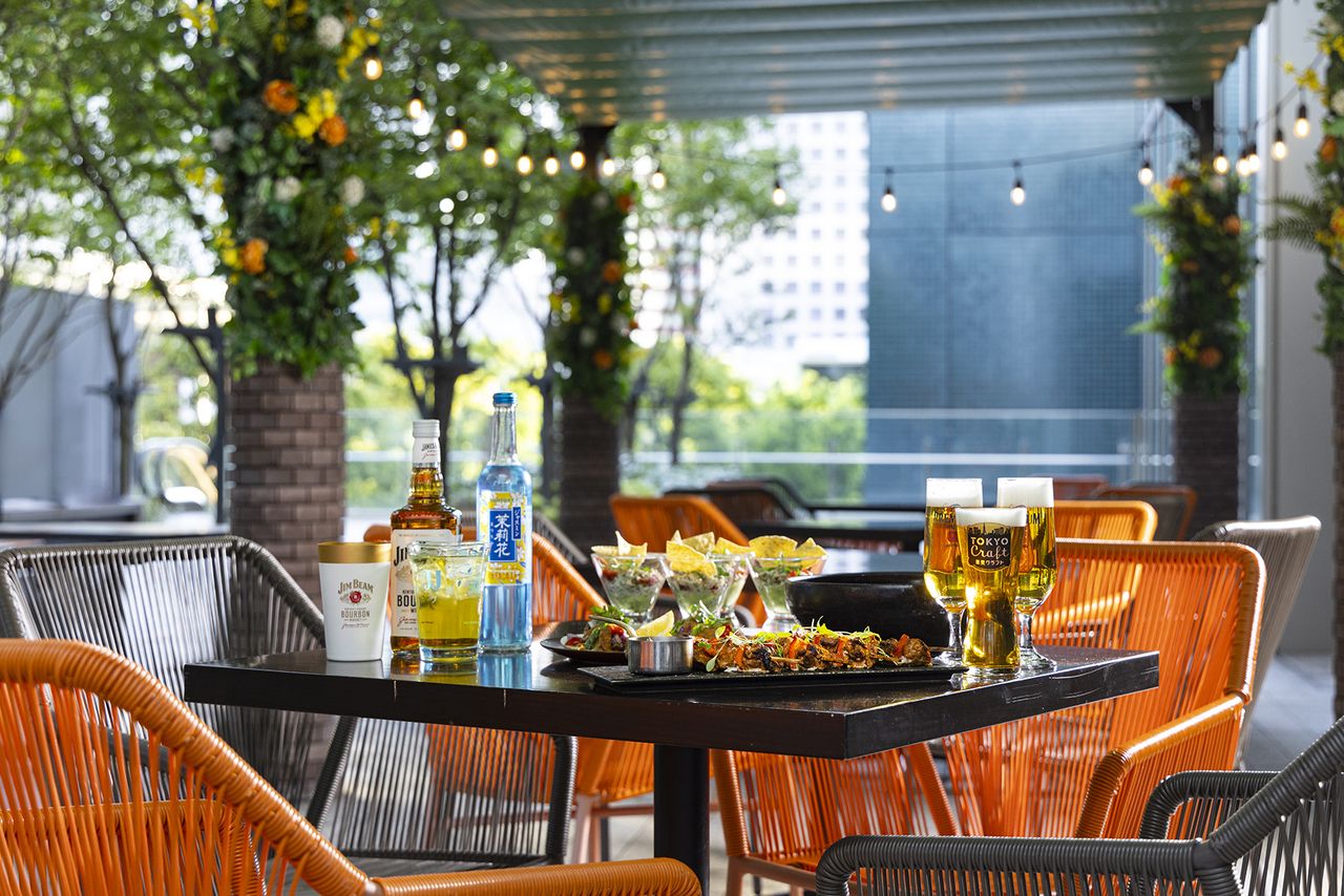 Beer Terrace(LUNCH)/4 dishes+13 kind of beverage
