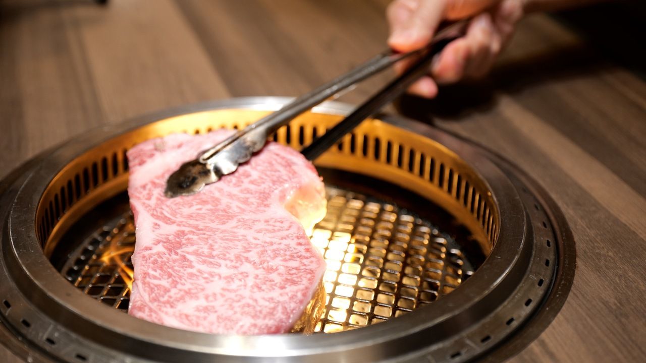 最上和牛厚切りサーロインステーキ(1.5Pound)