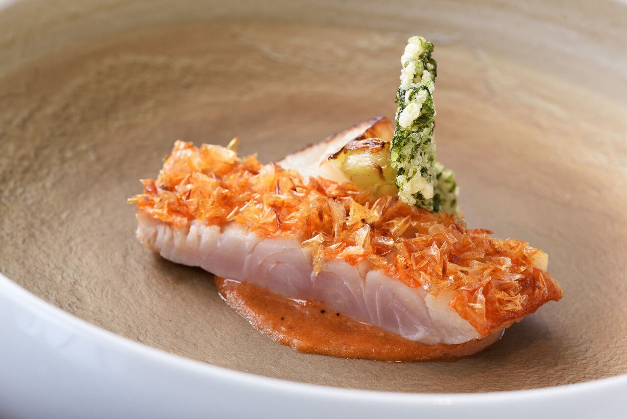 [Limited Time Offer] ¥30,000 per person package (dinner course + alcohol pairing or soft drink included)