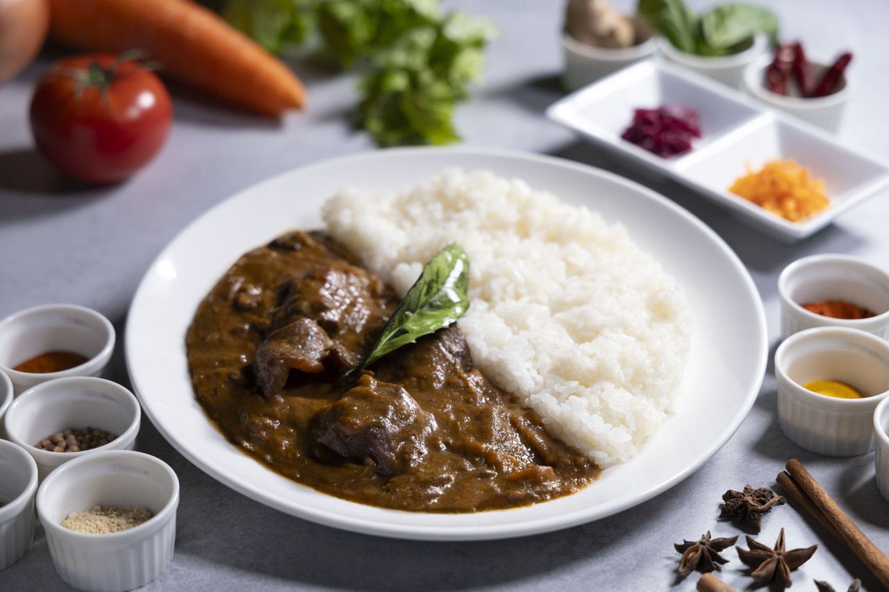 【お得なランチセット】ホテル金沢能登牛カレー